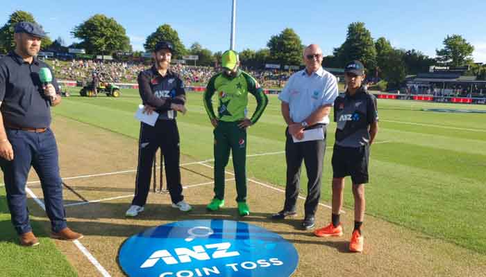 Pak vs NZ: New Zealand pummel Pakistan, win second T20 and series