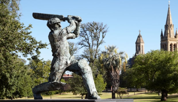 Don Bradman's debut 'baggy green' cap sold to Australian businessman for $340,000