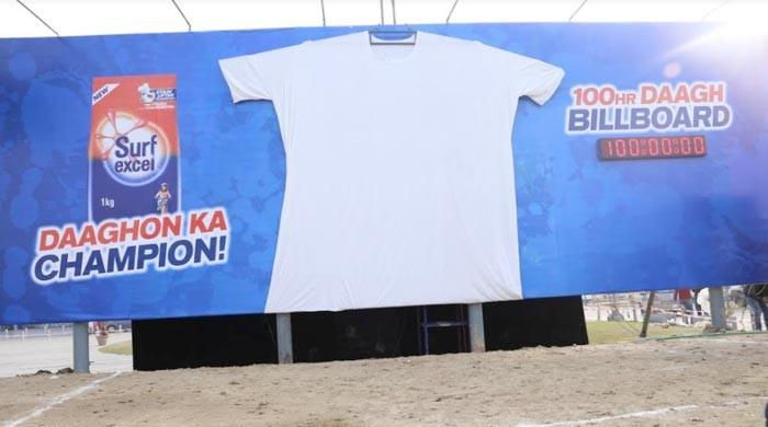 Surf Excel highlights its “Stain Lifter Technology