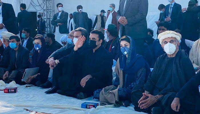 PDM in Larkana: 'If you do not resign by Jan 31, we will march to Islamabad'