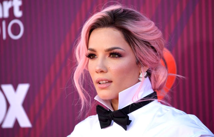 Halsey apologises over disturbing photo depicting battle with eating disorder