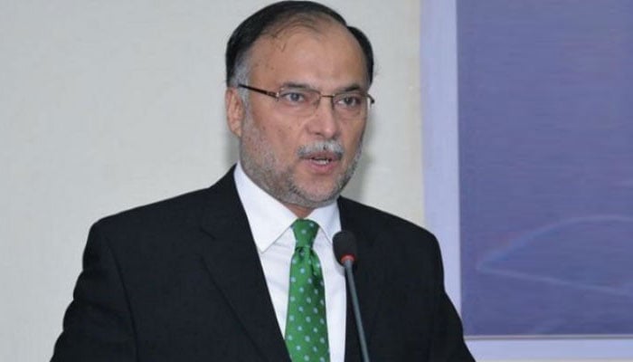 Ahsan Iqbal says PML-N will file treason case against Imran Khan over Kashmir