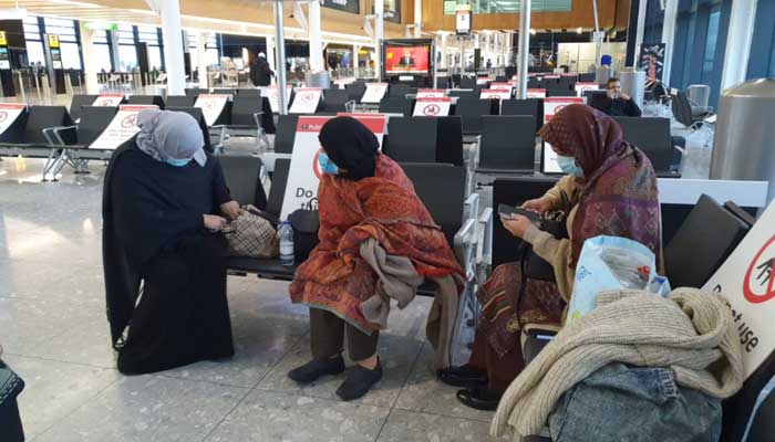 New coronavirus variant: Pakistanis in limbo in UK due to travel ban