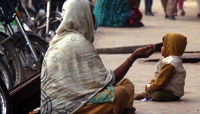 Karachi beggars suspected to be using abducted children: police