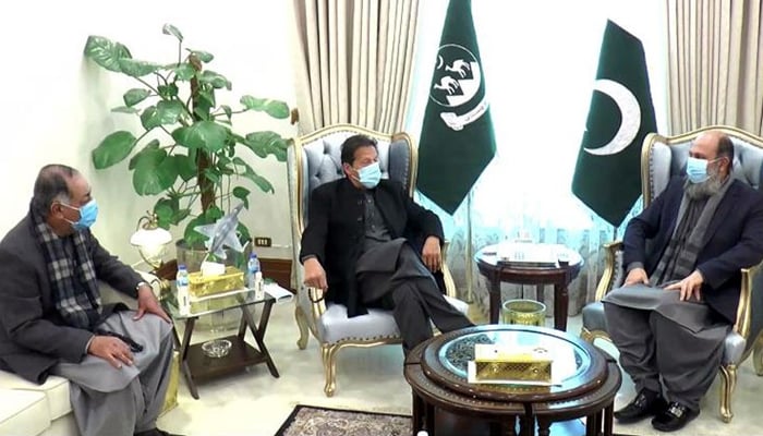 PM Imran Khan arrives in Quetta, meets Governor, CM Balochistan