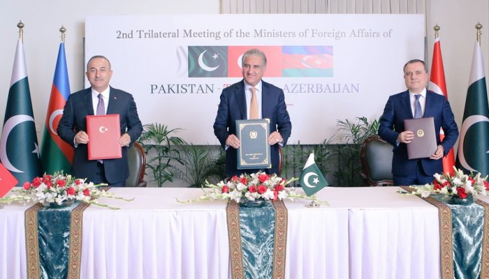 Pakistan, Turkey, Azerbaijan agree to 'resolve global issues in line with int'l law': Qureshi