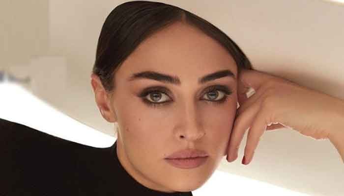 Ertugrul famed Esra Bilgic tries a number of glam looks during styling session - Vimarsana News