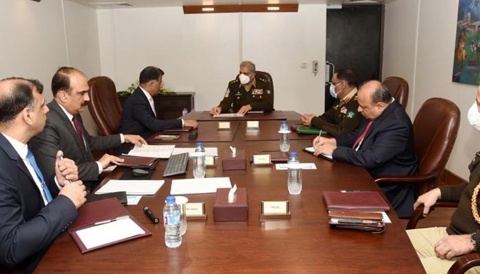 COAS Gen Bajwa lauds ISI's tireless efforts for national security 