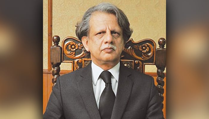 Retired Justice Azmat Saeed to head govt's probe into Broadsheet LLC scandal