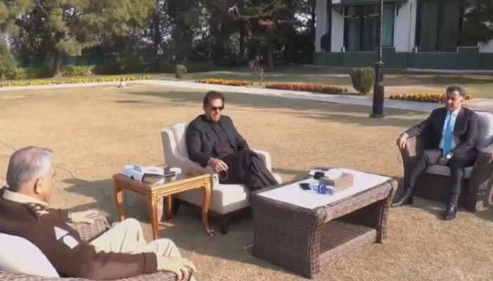 Pak Army chief calls on PM Imran Khan to discuss national security