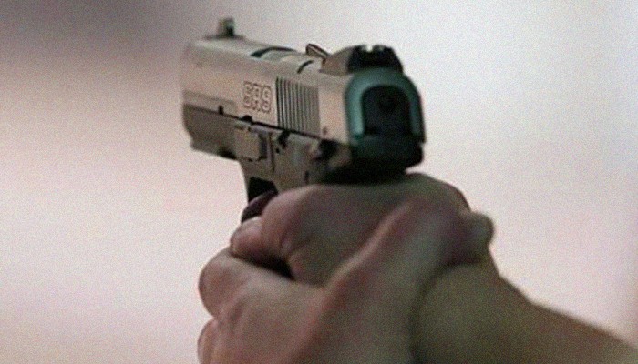 Karachi men shoot father right in front of minor daughter