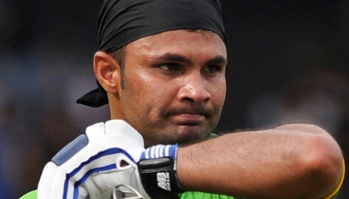 'All good things come to an end': Imran Farhat retires from cricket