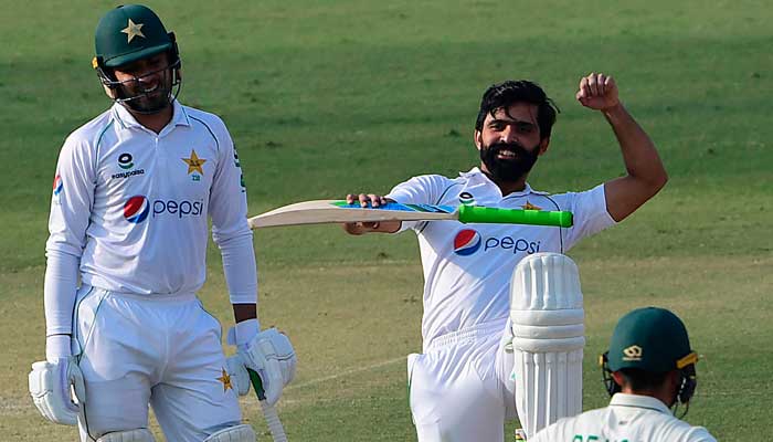 Pak vs SA: Men in Green at 308-8 on day two of Test in reply to Proteas' 220