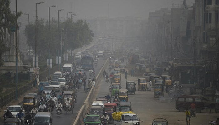 Karachi ranks as second most polluted city in the world today