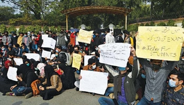 Lahore: Four UCP students go missing post demonstrations