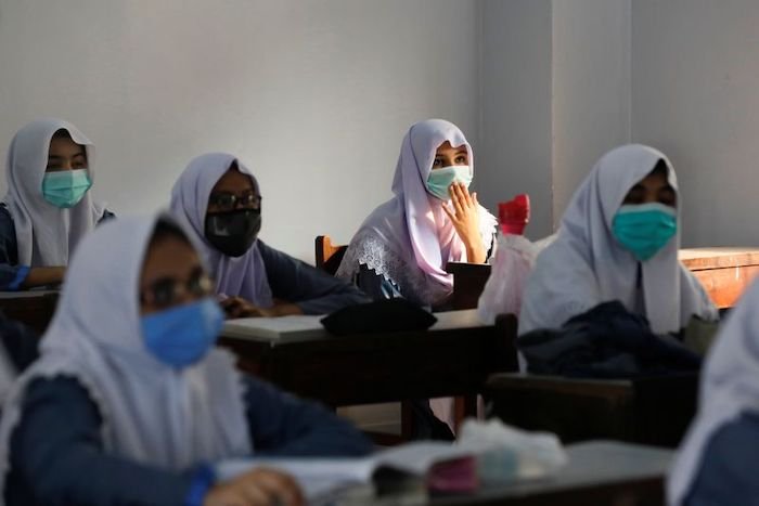 Karachi government colleges report surge in coronavirus cases