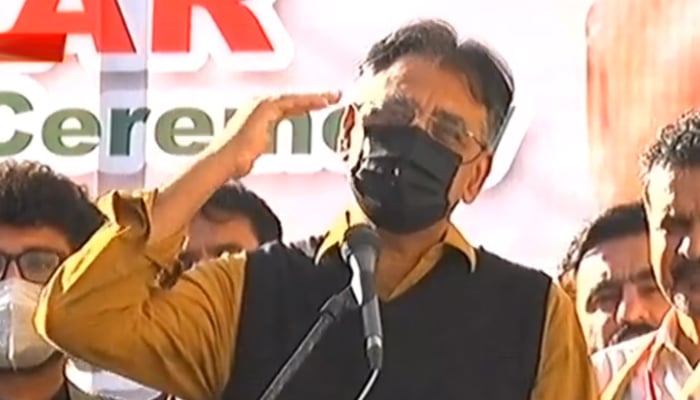 PTI working on development as it considers Karachi its own unlike PPP's Sindh govt: Asad Umar