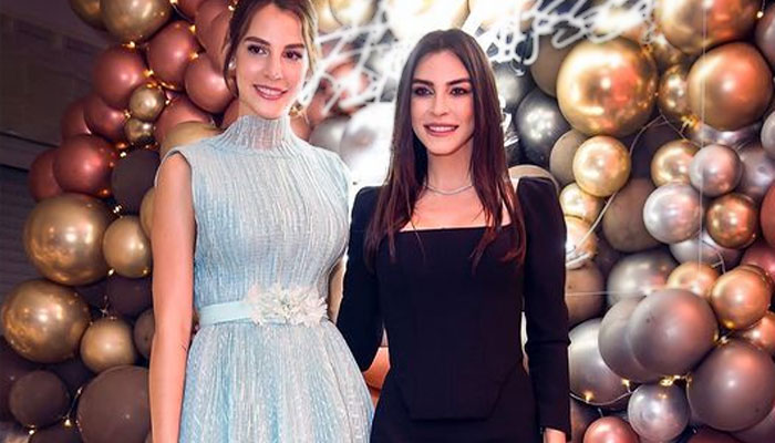 Engin Altan’s wife Neslisah stuns in dazzling photos with sister Aslisah Alkoclar