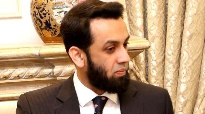 Claims, counter claims over Attaullah Tarar's 'detention' by police