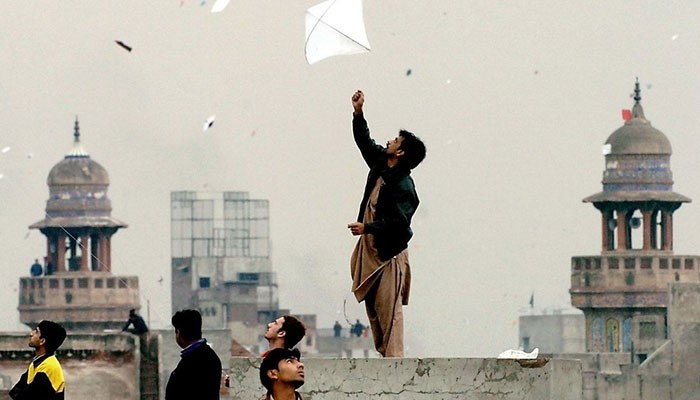 Kite flying violations going unchecked worries Rawalpindi residents 