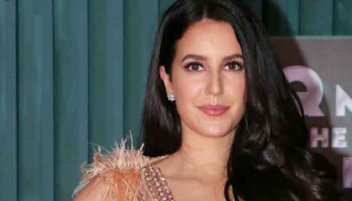 Katrina Kaif's sister looks elegant in traditional outfit on the sets of  new film