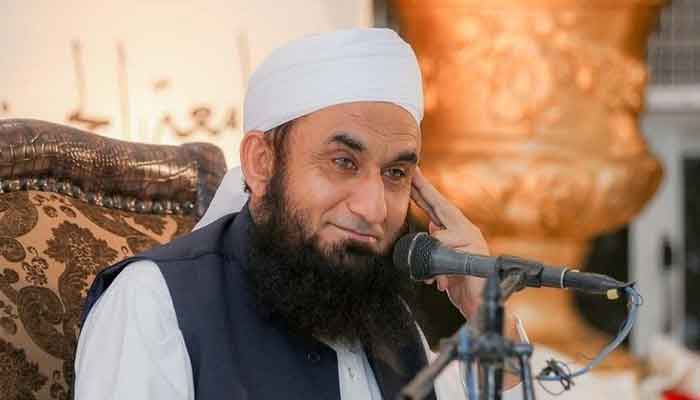 Maulana Tariq Jameel confirms launching clothing brand 