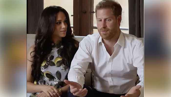 Prince Harry and Meghan Markle win hearts as they make a new resolve in surprise appearance