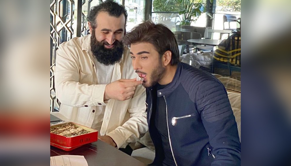 Imran Abbas, Ertugrul's Celal Al leave fans starstruck after their interaction