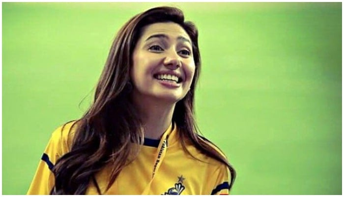 PSL 2021: Mahira Khan takes the Googly challenge to 'next level'