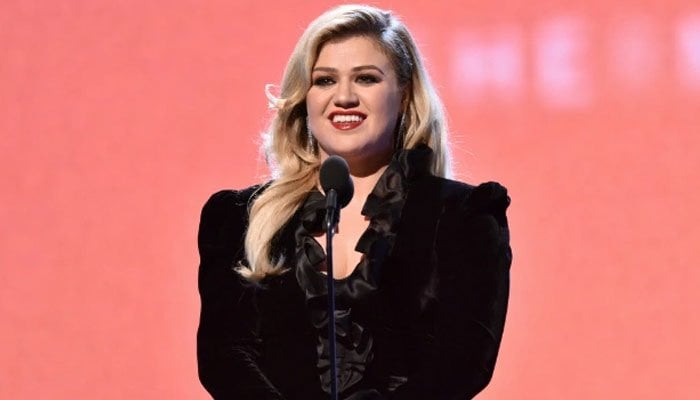 Kelly Clarkson belts Jill Biden’s ‘favorite’ song at White House special