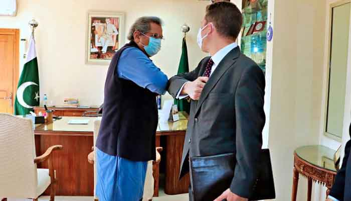 Shafqat Mehmood holds talks with British high commissioner on Single National Curriculum