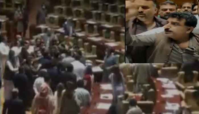 Sindh Assembly turns into a wrestling ring as PTI lawmakers beat up 'rebel' party members
