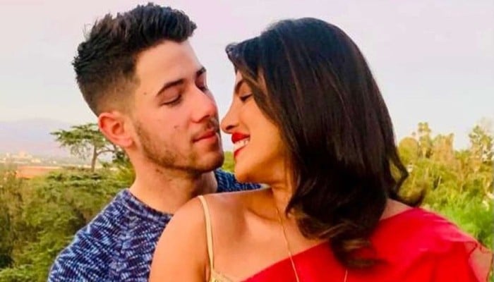 Here's why Priyanka Chopra, Nick Jonas skipped the Golden Globes this year - Vimarsana News