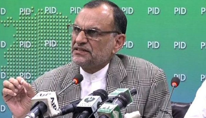 Karachi Express accident: Azam Swati vows stern action against the guilty 