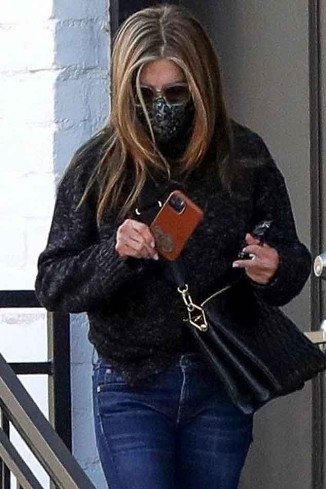 Jennifer Aniston delights fans with her surprise appearance in Los Angeles