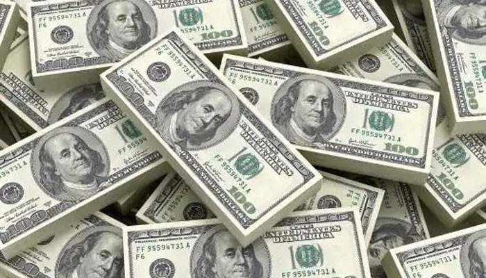 Buying and selling of dollar in Pakistan on March 18