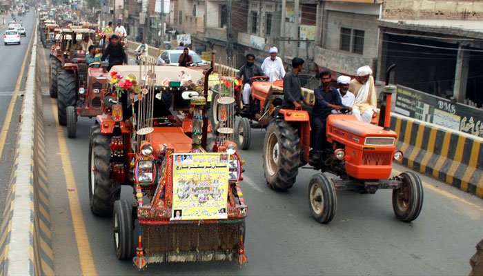 Multan farmers rally to protest price hikes, announce dharna on March 31