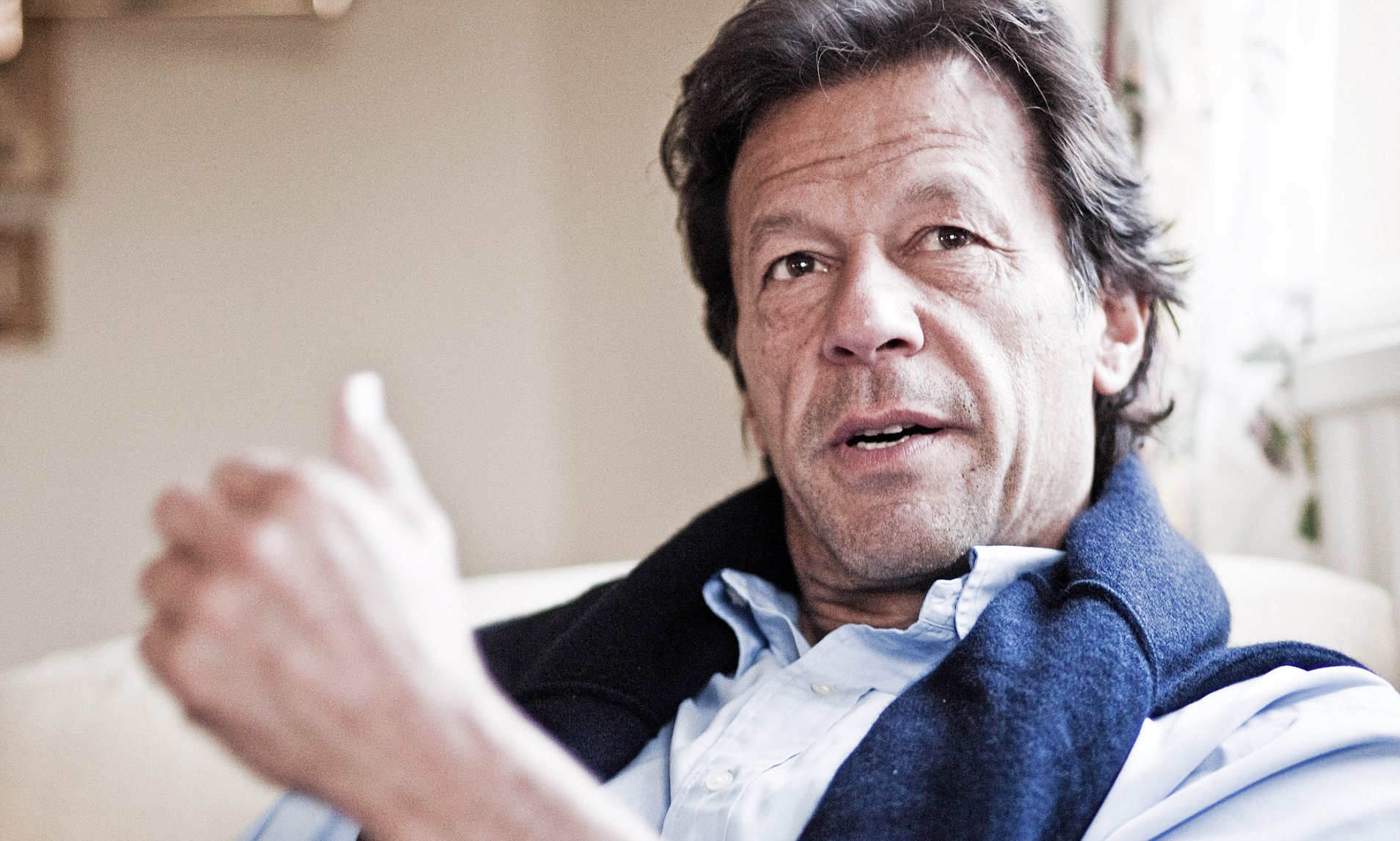 Politicos, journalists react to PM Imran Khan testing positive for coronavirus
