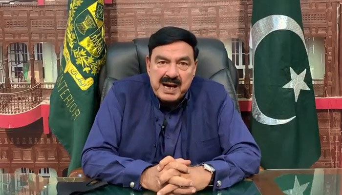 Shaikh Rasheed says govt 'may impose smart lockdowns' in coming days