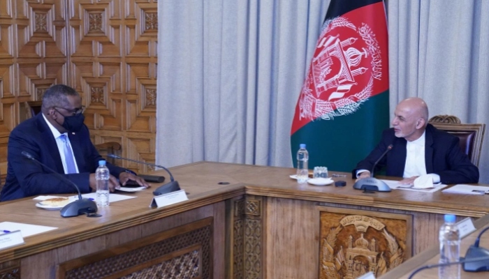US Defense Secretary meets Afghan President Ghani amid peace process review