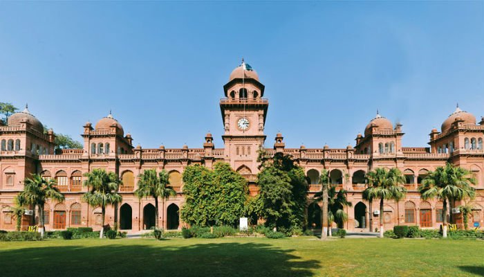 Punjab University stops in-campus education till March 28