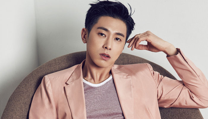 TVXQ&#39;s Yunho cut off as host from Mnet&#39;s Kingdom over police case