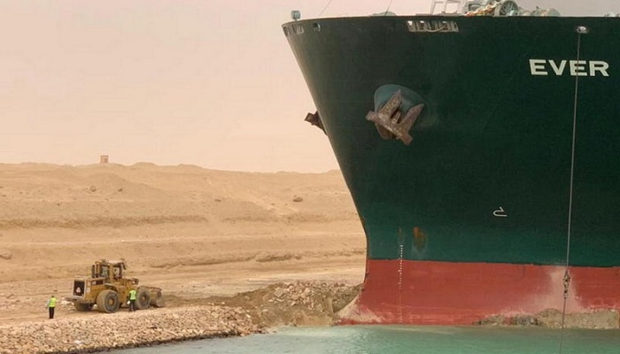 Suez Canal still blocked, efforts to dislodge ship continue