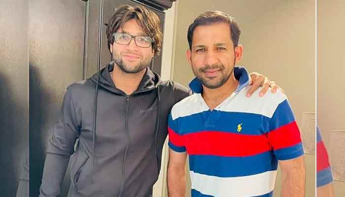 Imam-ul-Haq teases fans with good news, poses with 'super young and fit' Sarfaraz Ahmed