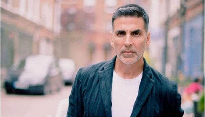 Akshay Kumar urges fans to celebrate Holi at home amid coronavirus pandemic