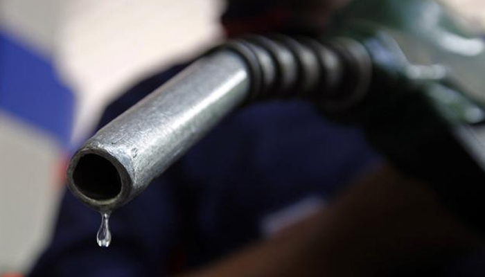 Petrol price in Pakistan: Govt reduces rate by Rs1.55 per litre