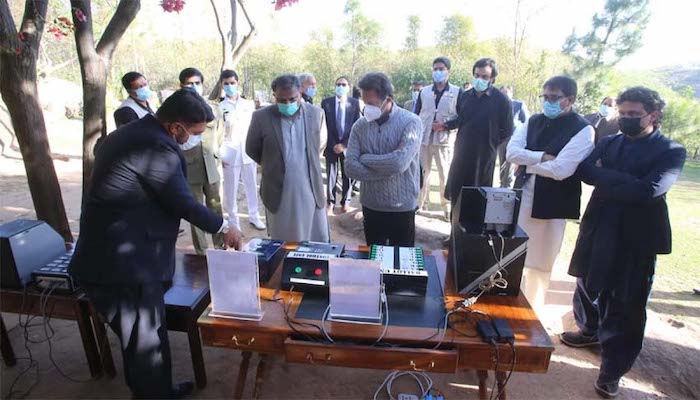 PM Imran Khan for electronic voting, says it will make electoral process secure and impartial