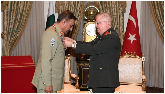 Pakistan's CJCSC Gen Nadeem Raza awarded Turkey's highest military award