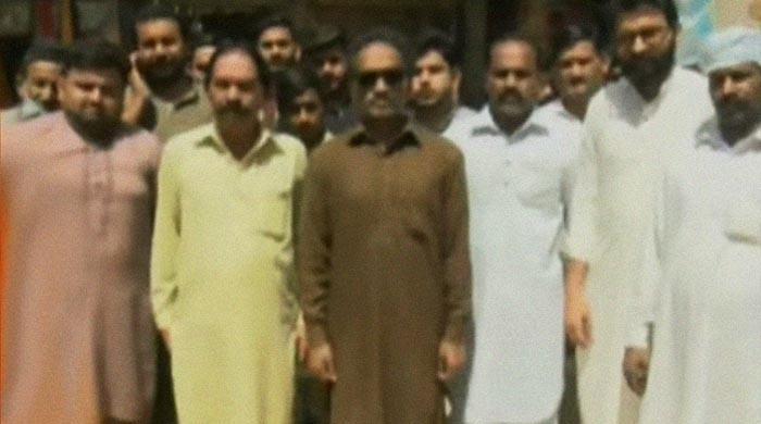 Over a dozen people lose eyesight allegedly after undergoing surgery at Multan hospital