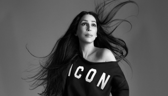 Cher issues apology to the African American community over George Floyd tweet - Vimarsana News